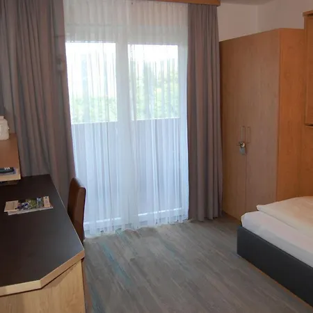 Hotel Dei Schoenblick 4*