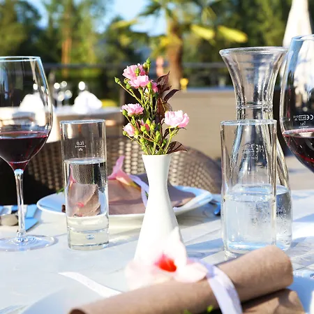 Dei Schoenblick Otel Velden am Wörthersee