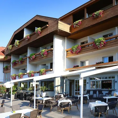Dei Schoenblick 4*