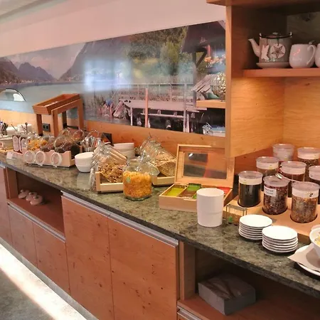Dei Schoenblick 4*